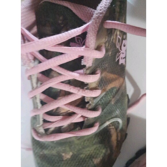 'Real Tree Girlls" Shoes Size Womens 10m Green/Pink Camo Hunting-Fishing - Picture 13 of 16